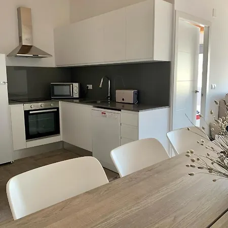 Flat In Centre - 5 Mins From Old Town And Train Station 赫罗纳
